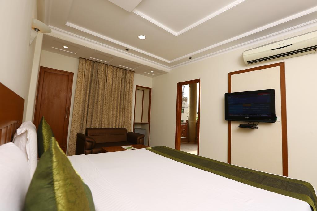 Hotel Bhoomi Residency 3*